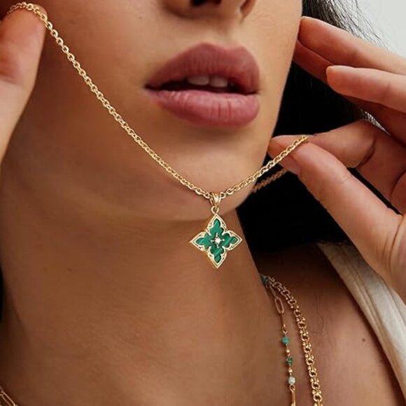 Neiman Marcus 14K Gold Plated CZ Clover Mother of Pearl Pendant - Picture 1 of 3